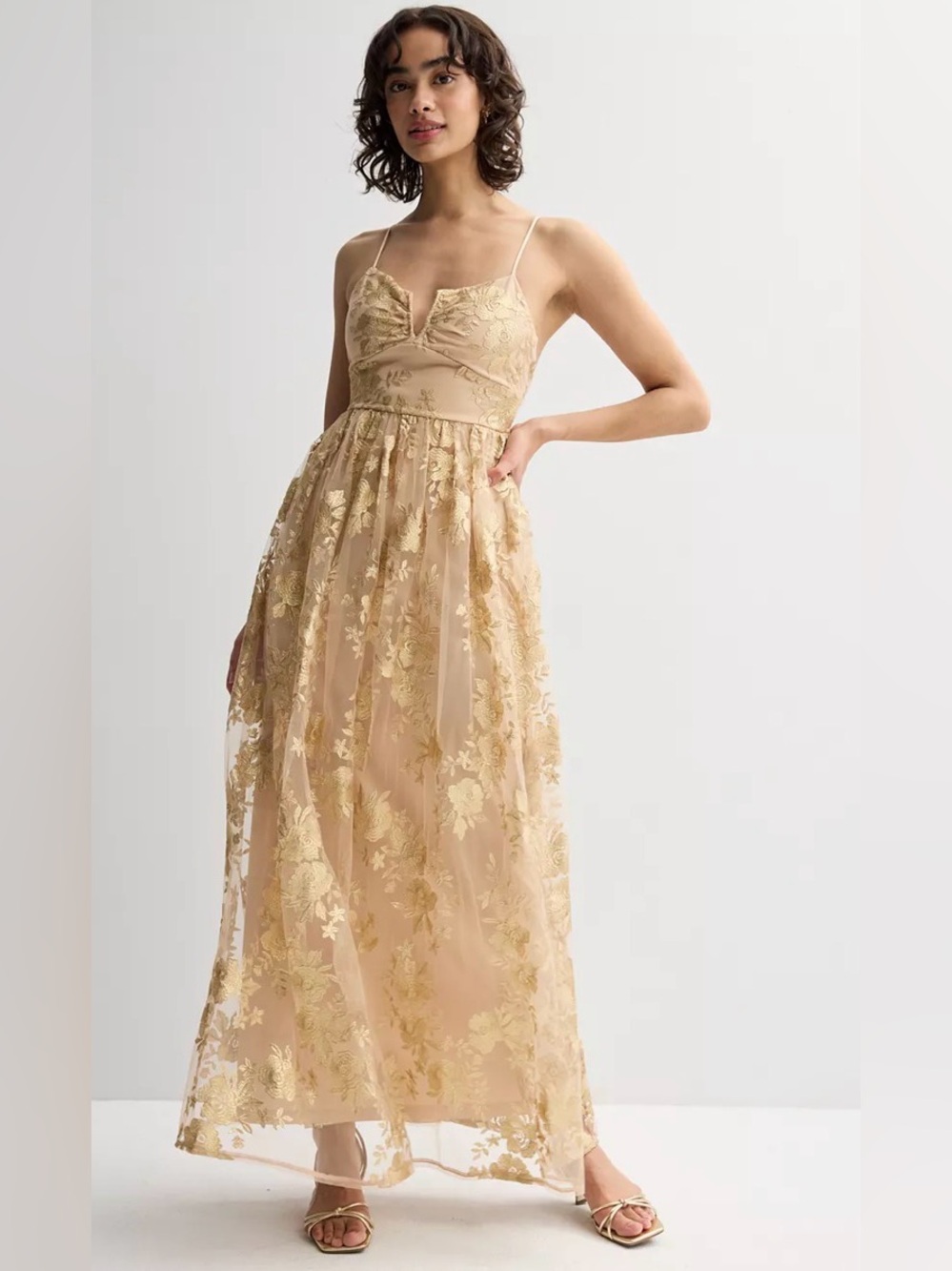 Jump Apparel Juniors 5/6 S V-Neck Floral Embroidered Maxi Gown Prom Dress NWT